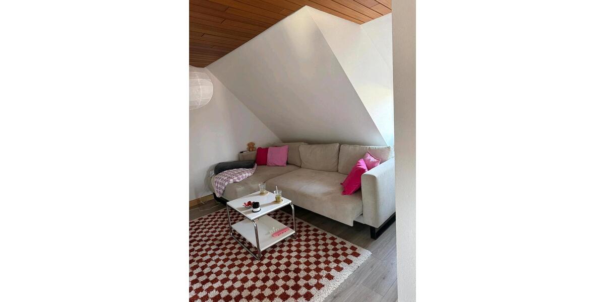 Dachgeschoßwohnung Marpingen - 3 Zimmer, 75 m&sup2;, 540&euro; | Angebot:24778911