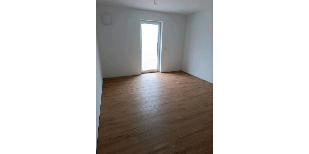 Etagenwohnung Gerbrunn - 2.5 Zimmer, 65 m&sup2;, 1.200&euro; | Angebot:26245277