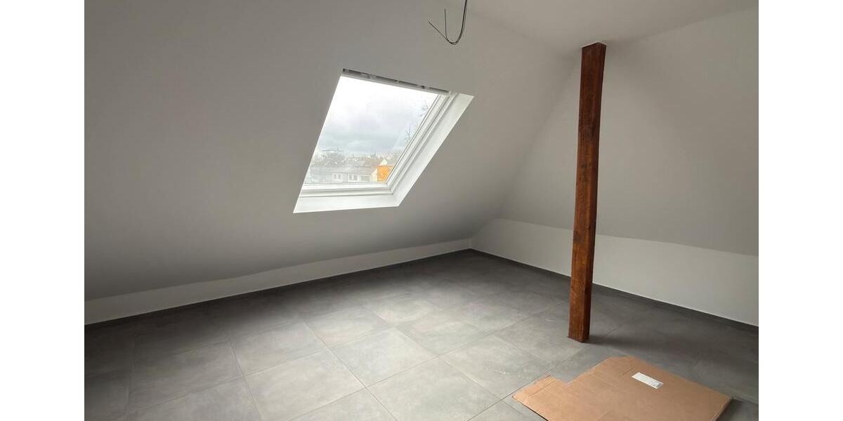 Dachgeschoßwohnung Offenbach am Main Bieberer Berg - 2 Zimmer, 65 m&sup2;, 800&euro; | Angebot:25161501