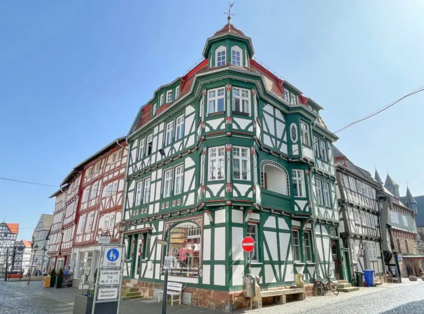 Fachwerkzauber am Marktplatz im Herzen Fritzlars