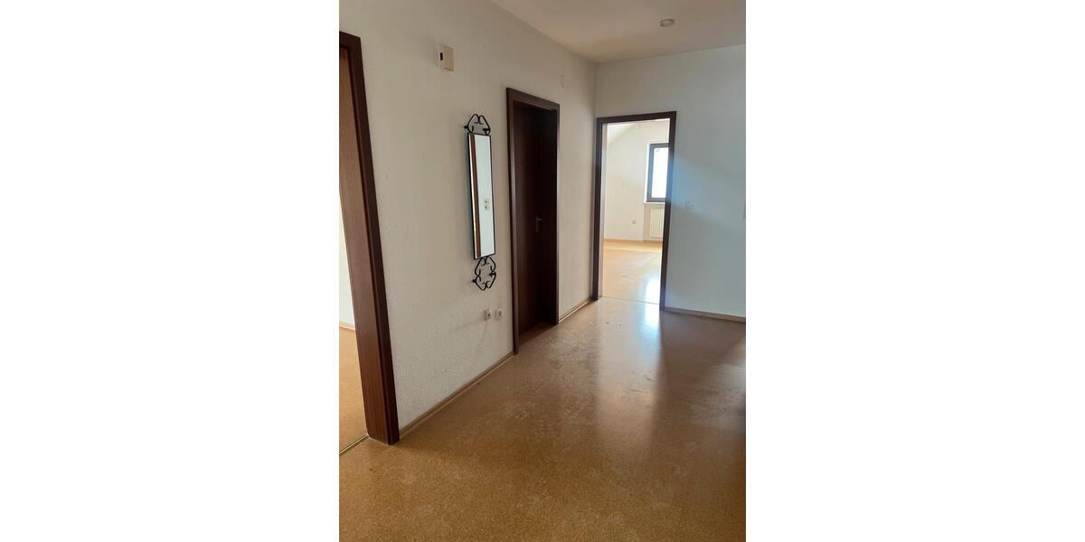 Dachgeschoßwohnung Landau in der Pfalz - 2 Zimmer, 63 m&sup2;, 850&euro; | Angebot:26131742