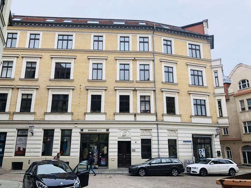 Wohnung zum Mieten in Halle 616 € 70 m²