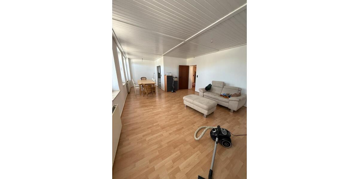 Etagenwohnung Krefeld Benrad - 2 Zimmer, 65 m&sup2;, 700&euro; | Angebot:26498597
