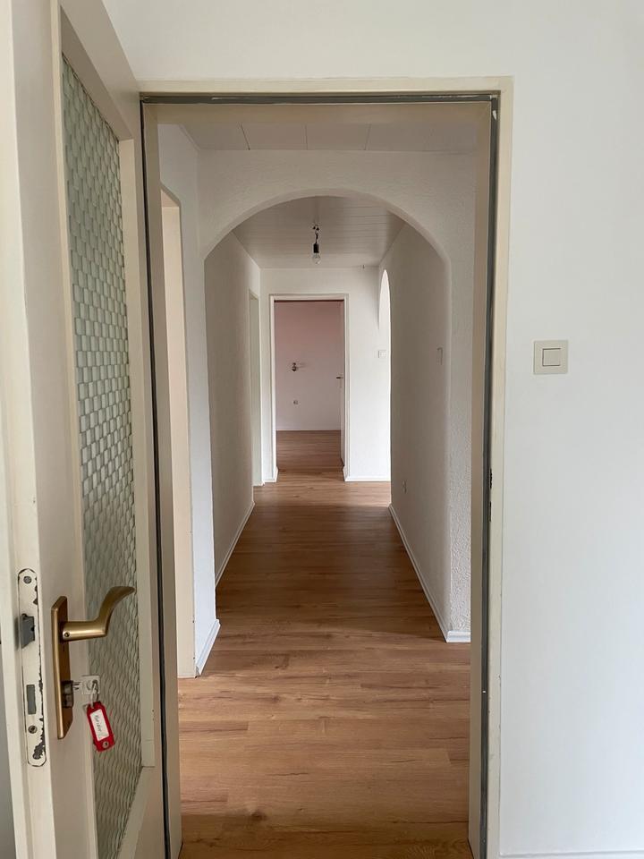 Helle 3-Zimmer-Wohnung in Netphen, Dreis-Tiefenbach (Ortsmitte)