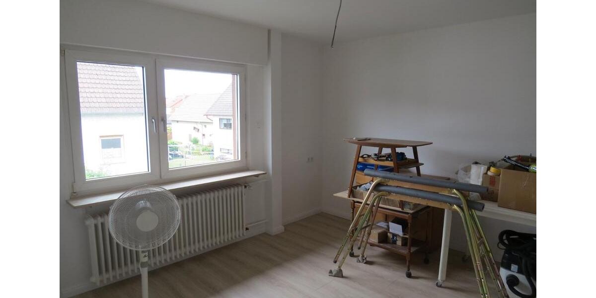 Etagenwohnung Hasselroth - 3 Zimmer, 95 m&sup2;, 890&euro; | Angebot:26577776