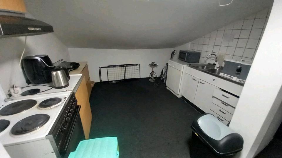 Etagenwohnung Neustadt bei Coburg - 1 Zimmer, 20 m&sup2;, 200&euro; | Angebot:26058131