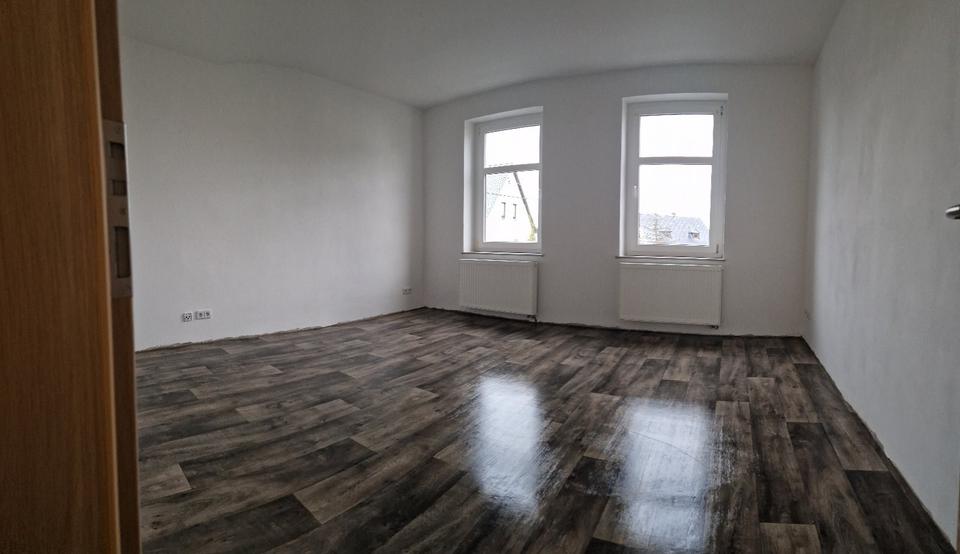 Etagenwohnung Hartmannsdorf - 3 Zimmer, 70 m&sup2;, 500&euro; | Angebot:26637270