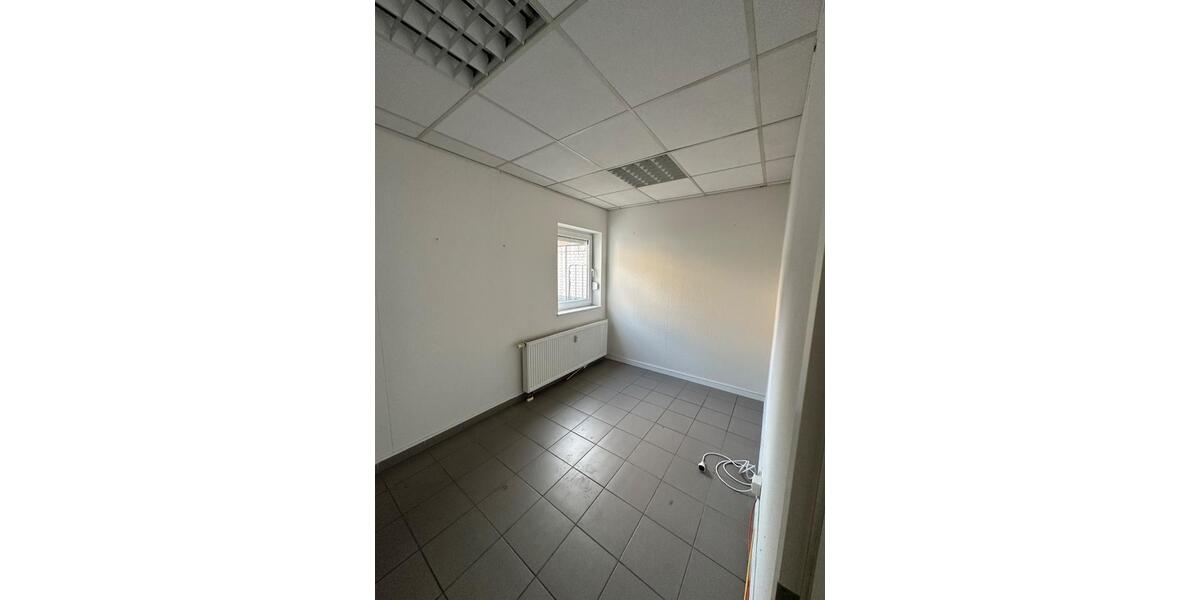 Gewerbeobjekt Pforzheim Büchenbronn - 1.175&euro; | Angebot:24870393