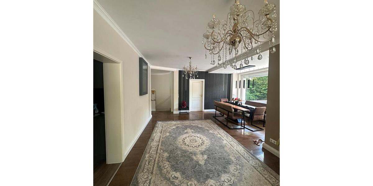 Einfamilienhaus Seevetal - 8 Zimmer, 270 m&sup2;, 2.900&euro; | Angebot:26641333