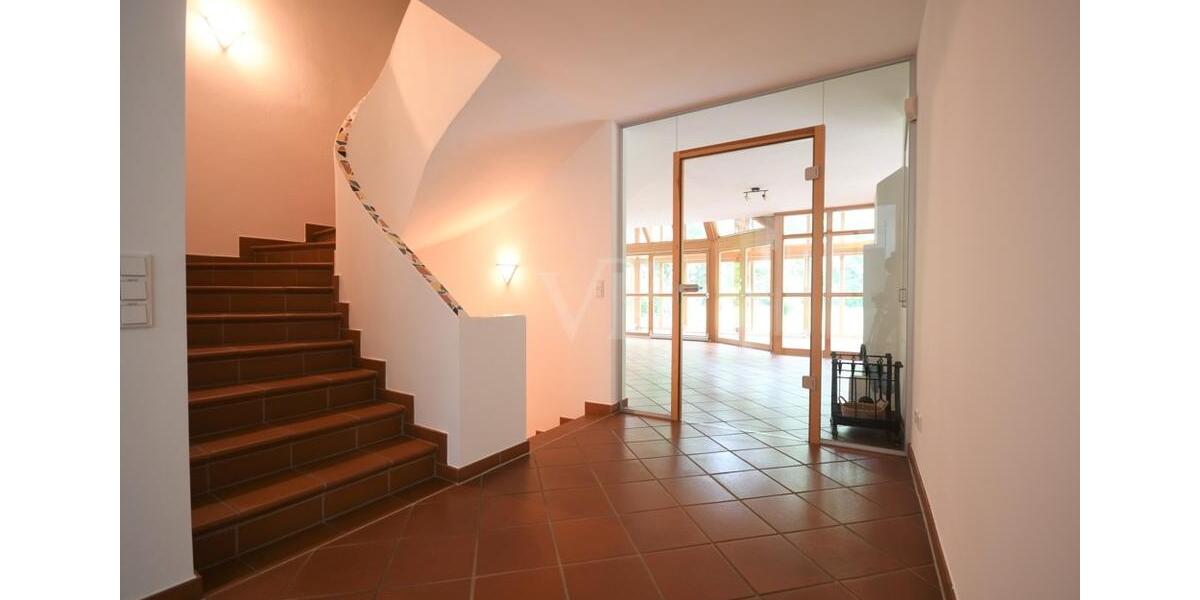 Villa Fürth Atzenhof - 9 Zimmer, 315 m&sup2;, 3.500&euro; | Angebot:24757698