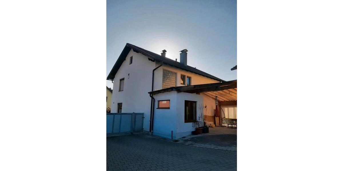 Einfamilienhaus Deggendorf - 5 Zimmer, 140 m&sup2;, 1.200&euro; | Angebot:26168877