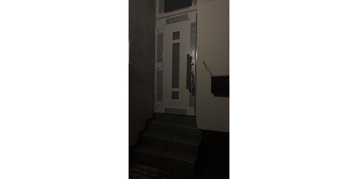 Dachgeschoßwohnung Östringen - 4 Zimmer, 110 m&sup2;, 1.400&euro; | Angebot:25259142