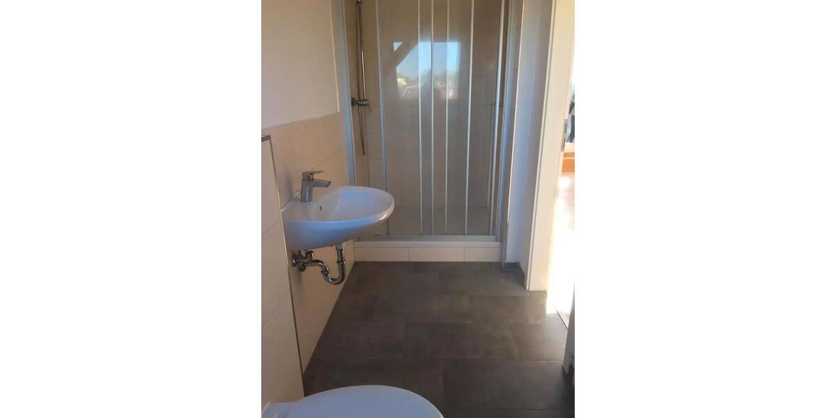 Etagenwohnung Markkleeberg - 4 Zimmer, 100 m&sup2;, 570&euro; | Angebot:25170980