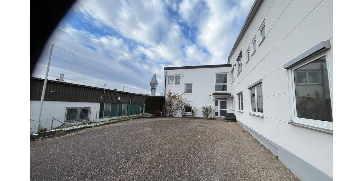 Büroflächen in Renningen – Moderne Büro- und Lagerräume mit Stellplätzen zimmer
