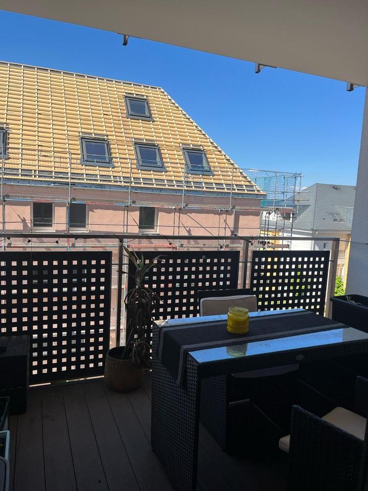 Moderne 3-Zimmer-Wohnung mit Balkon und Einbauküche in Trier-Feyen