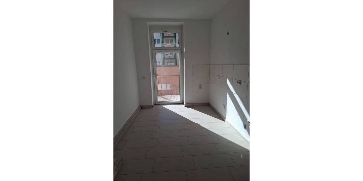 Etagenwohnung Magdeburg Stadtfeld Ost - 3 Zimmer, 104 m&sup2;, 940&euro; | Angebot:25703994