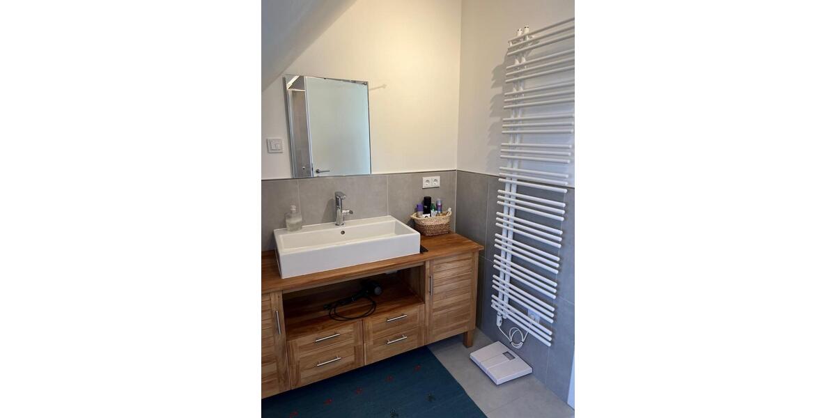 Dachgeschoßwohnung München Trudering - 2 Zimmer, 77 m&sup2;, 1.450&euro; | Angebot:25784387