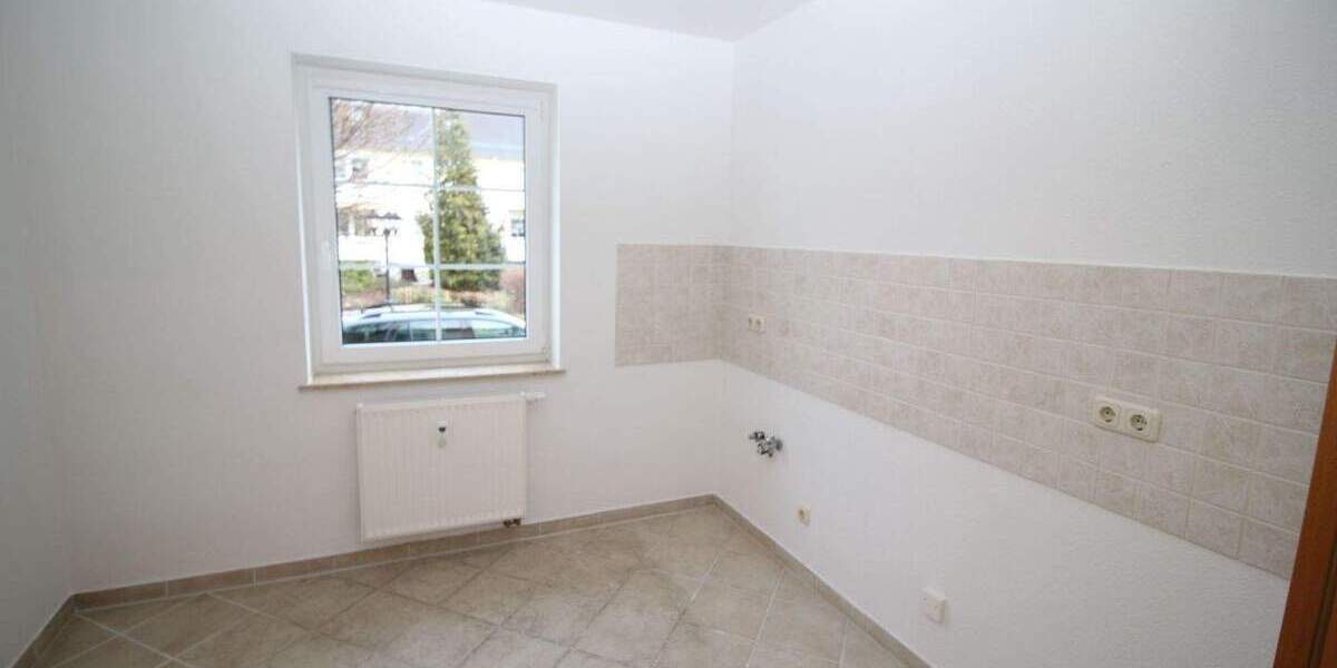 Etagenwohnung Crimmitschau - 3 Zimmer, 62 m&sup2;, 434&euro; | Angebot:26744285