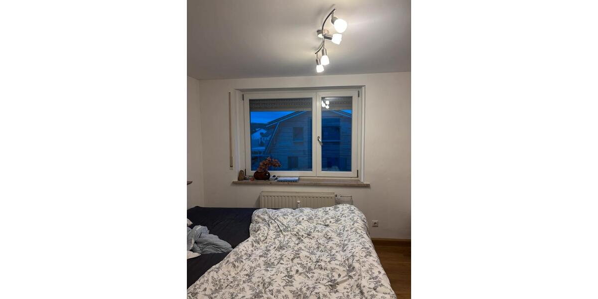 Dachgeschoßwohnung Schwandorf - 3 Zimmer, 98 m&sup2;, 1.025&euro; | Angebot:26035487