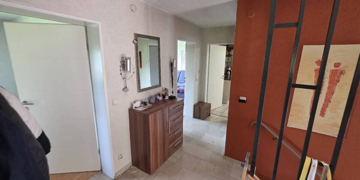 Etagenwohnung Trier Kernscheid - 3 Zimmer, 83 m&sup2;, 900&euro; | Angebot:26740714
