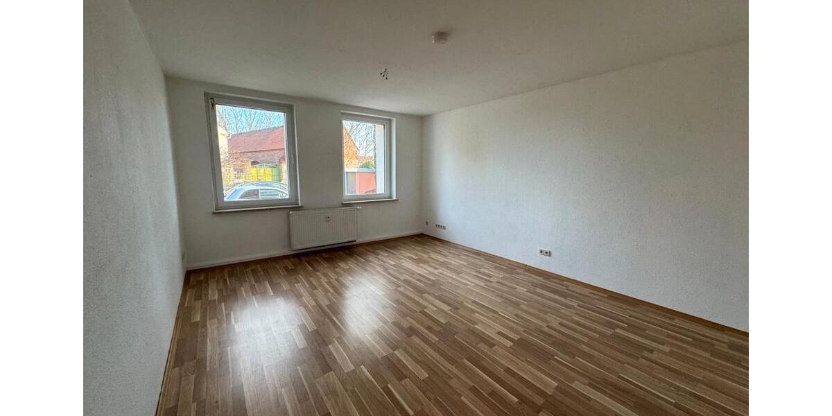 Erdgeschoßwohnung Droyßig - 2 Zimmer, 60 m&sup2;, 368&euro; | Angebot:26001817