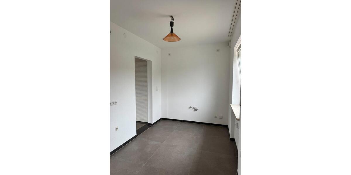 Etagenwohnung Simbach - 4 Zimmer, 97 m&sup2;, 850&euro; | Angebot:26363023