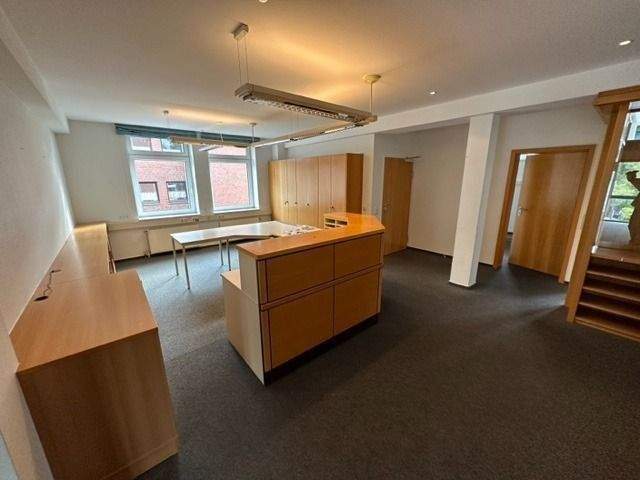 Gewerbeobjekt Harsefeld - 7 Zimmer, 190 m&sup2;, 1.805&euro; | Angebot:25701399