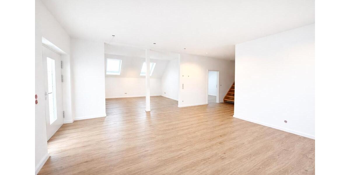 Maisonettenwohnung Braunschweig Lehndorf-Watenbüttel - 4 Zimmer, 220 m&sup2;, 1.500&euro; | Angebot:26285936
