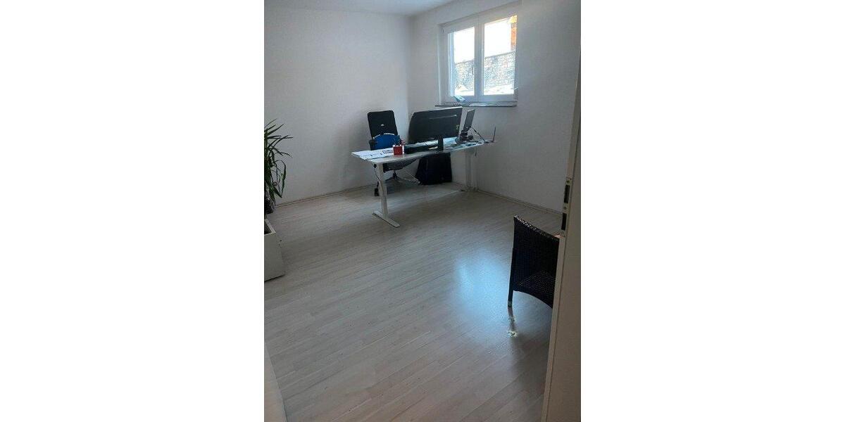 Einfamilienhaus Mössingen - 7 Zimmer, 165 m&sup2;, 1.600&euro; | Angebot:26223808