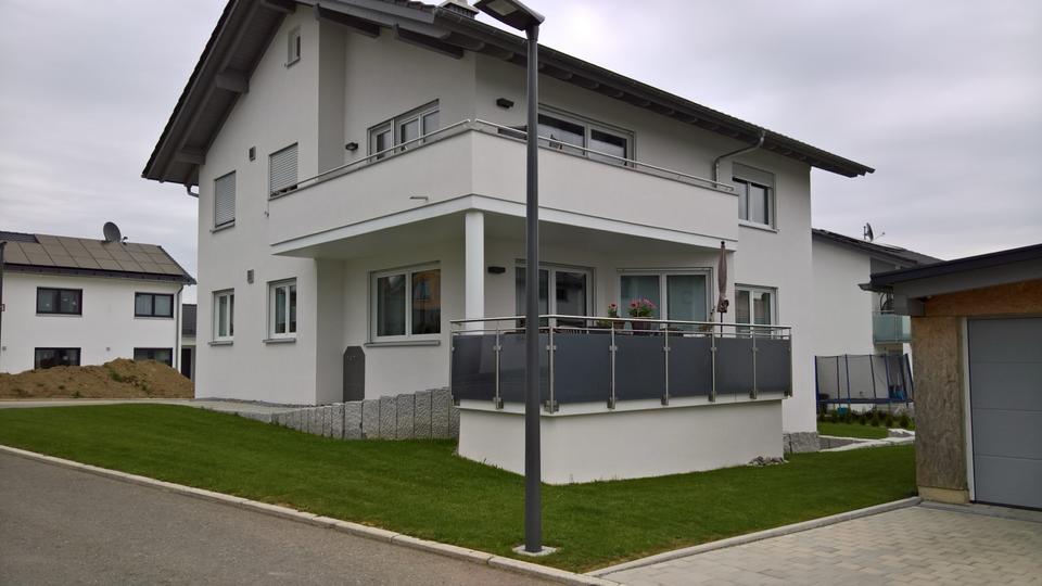 Etagenwohnung Ochsenhausen - 2 Zimmer, 105 m&sup2;, 1.100&euro; | Angebot:25965653