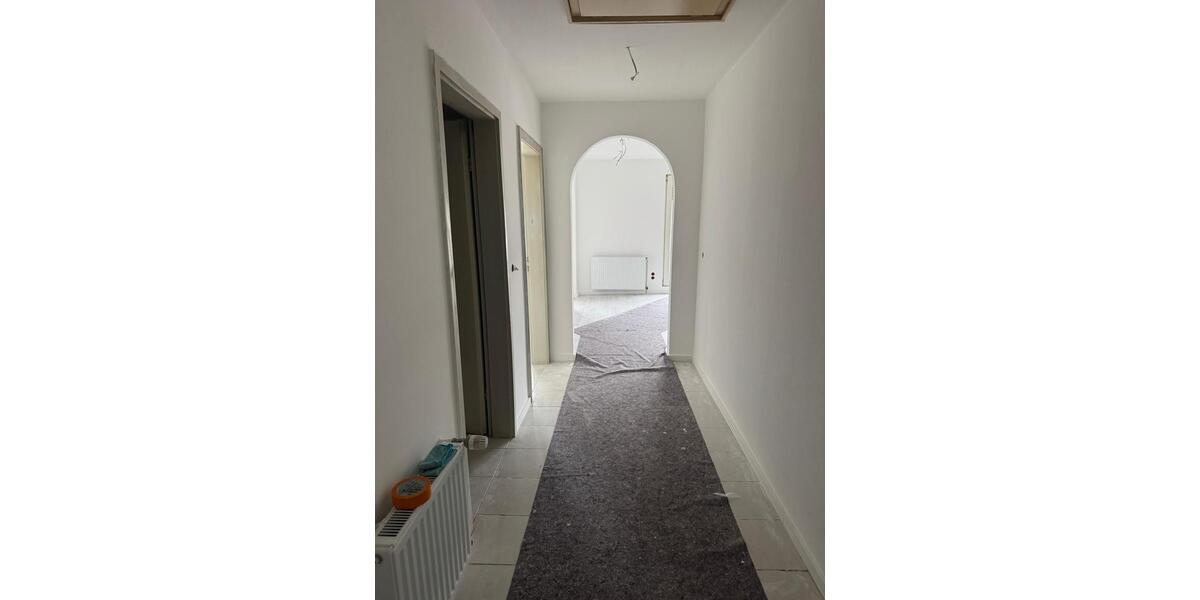 Dachgeschoßwohnung Siegburg - 2 Zimmer, 84 m&sup2;, 1.120&euro; | Angebot:26626435