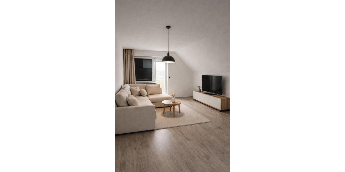 Dachgeschoßwohnung Iserlohn - 3 Zimmer, 135 m&sup2;, 1.150&euro; | Angebot:25839787