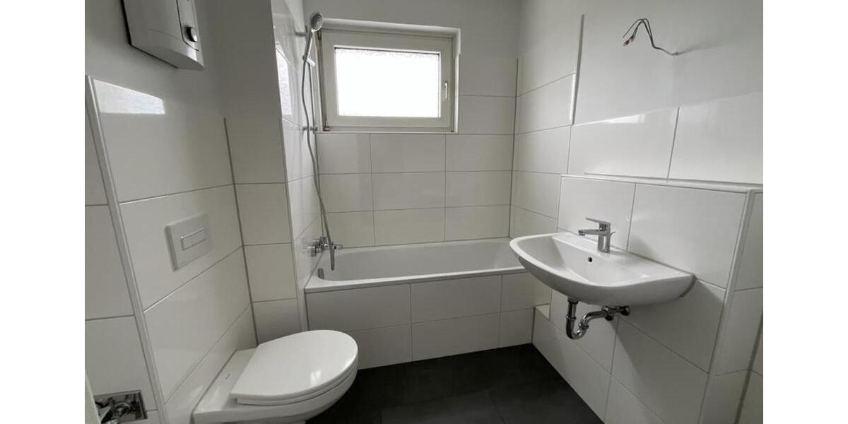 Etagenwohnung Duisburg Duisburg-Mitte - 3 Zimmer, 74 m&sup2;, 699&euro; | Angebot:26168140