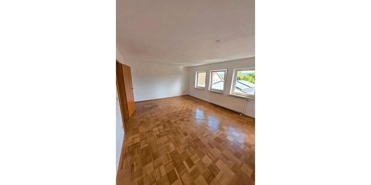 Etagenwohnung Güglingen - 3.5 Zimmer, 87 m&sup2;, 1.050&euro; | Angebot:26611039
