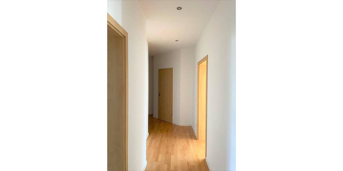 Etagenwohnung Magdeburg Neue Neustadt - 3 Zimmer, 83 m&sup2;, 600&euro; | Angebot:26794871