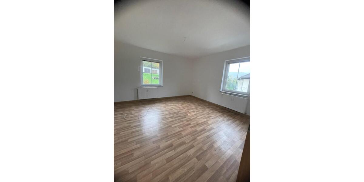 Etagenwohnung Probstzella - 4 Zimmer, 80 m&sup2;, 450&euro; | Angebot:25751006