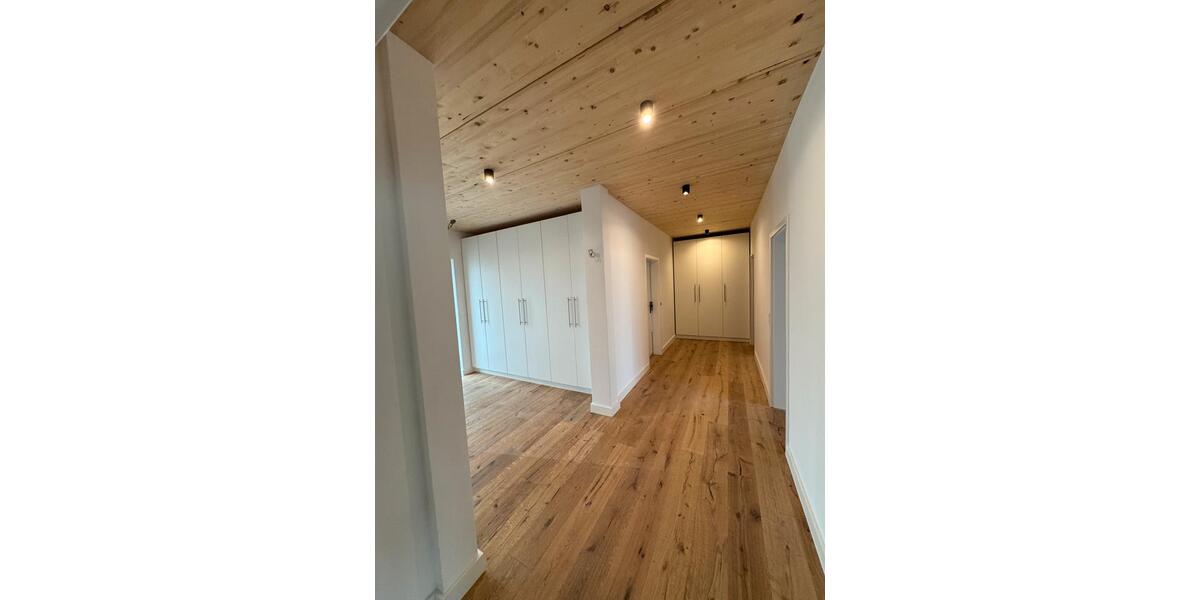 Erdgeschoßwohnung Oldenburg Bloherfelde - 3 Zimmer, 120 m&sup2;, 1.750&euro; | Angebot:26463807