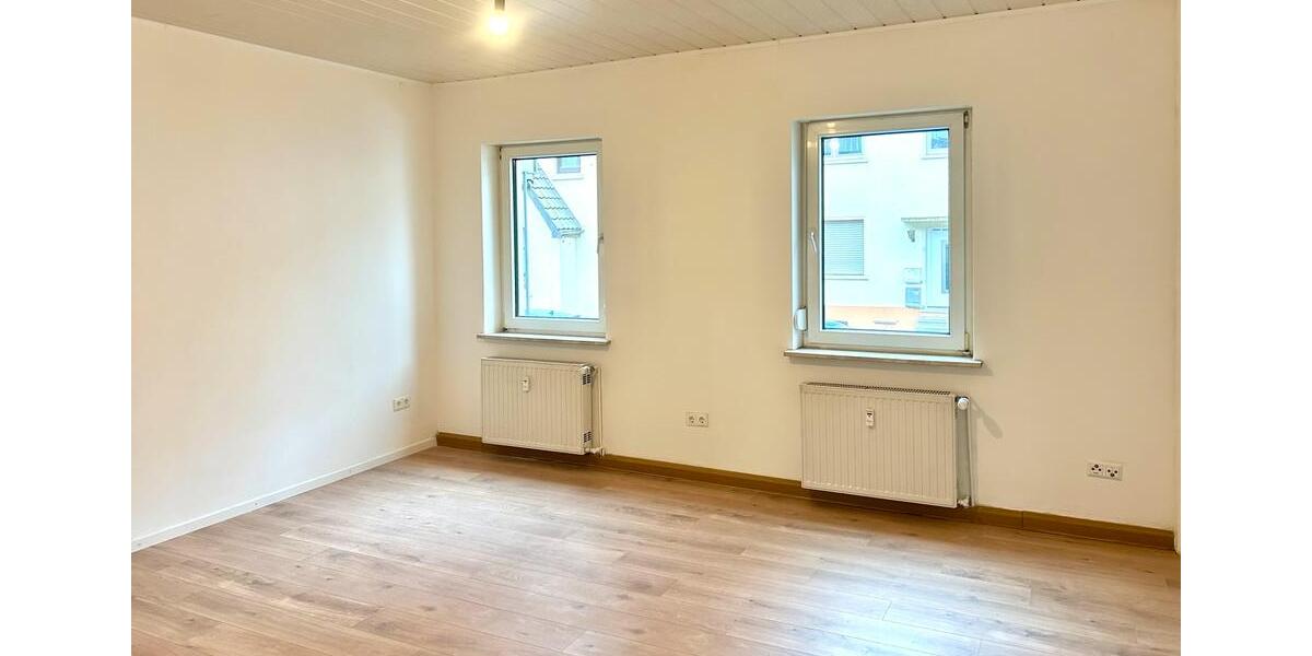 Hochparterre Dillingen (Saar) - 2 Zimmer, 65 m&sup2;, 760&euro; | Angebot:25982405