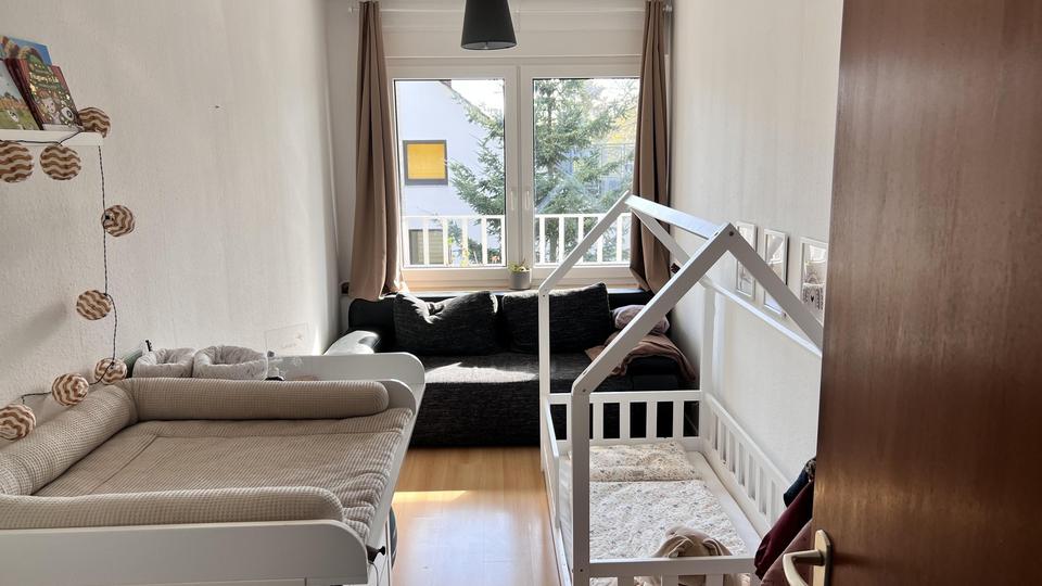 Etagenwohnung Düsseldorf Lörick - 3 Zimmer, 79 m&sup2;, 1.140&euro; | Angebot:26425504