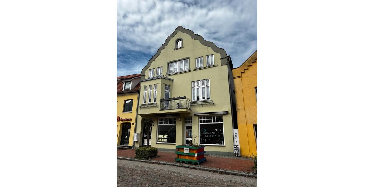 Etagenwohnung Bad Sülze - 4.5 Zimmer, 138 m&sup2;, 1.040&euro; | Angebot:26043906