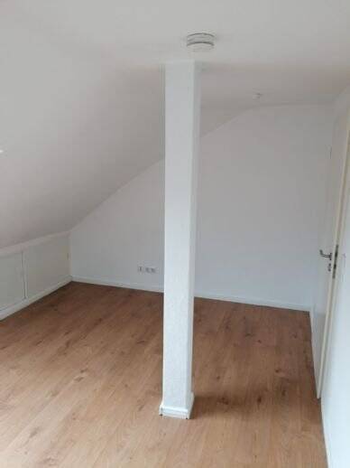 Etagenwohnung Seesen - 4 Zimmer, 105 m&sup2;, 680&euro; | Angebot:25738152
