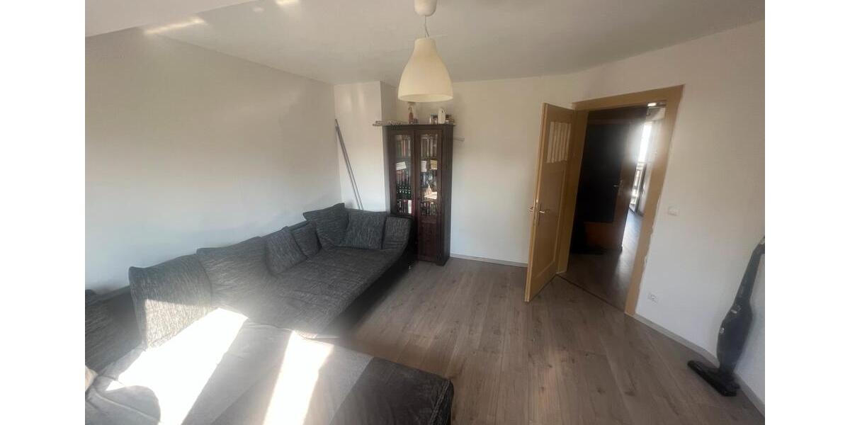 Dachgeschoßwohnung Hösbach - 3 Zimmer, 52 m&sup2;, 600&euro; | Angebot:26606093