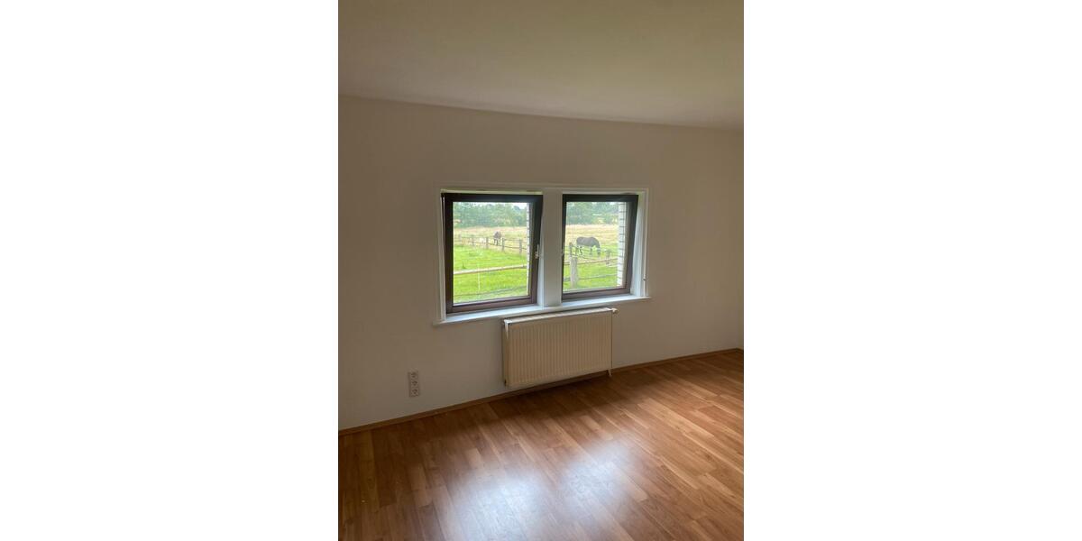 Einfamilienhaus Südheide - 7 Zimmer, 130 m&sup2;, 1.000&euro; | Angebot:24812268