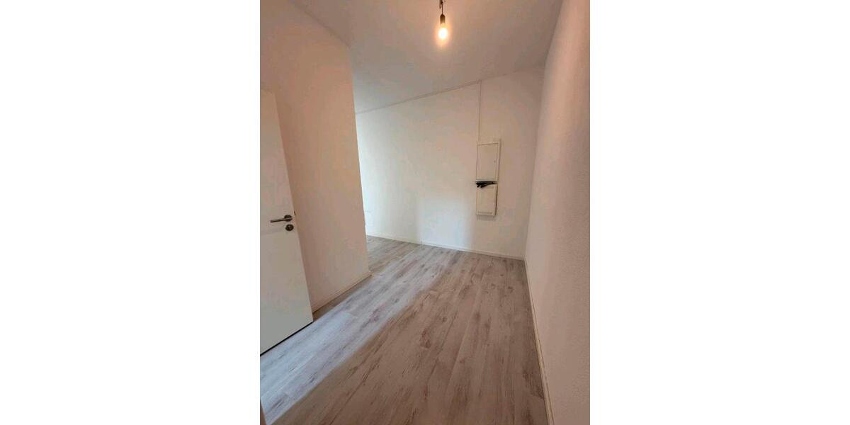 Wohnen auf Zeit Ludwigsburg - 12 Zimmer, 96 m&sup2;, 500&euro; | Angebot:26295164