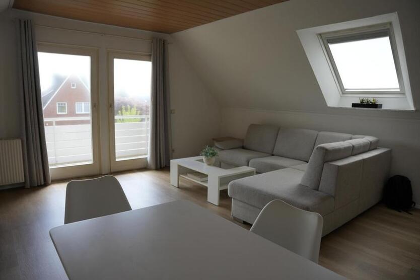 Renovierte, voll möblierte 2-Zimmer Dachgeschoßwohnung