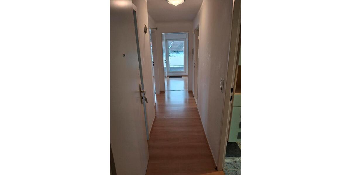 Dachgeschoßwohnung Maintal - 2.5 Zimmer, 65 m&sup2;, 1.000&euro; | Angebot:25078751