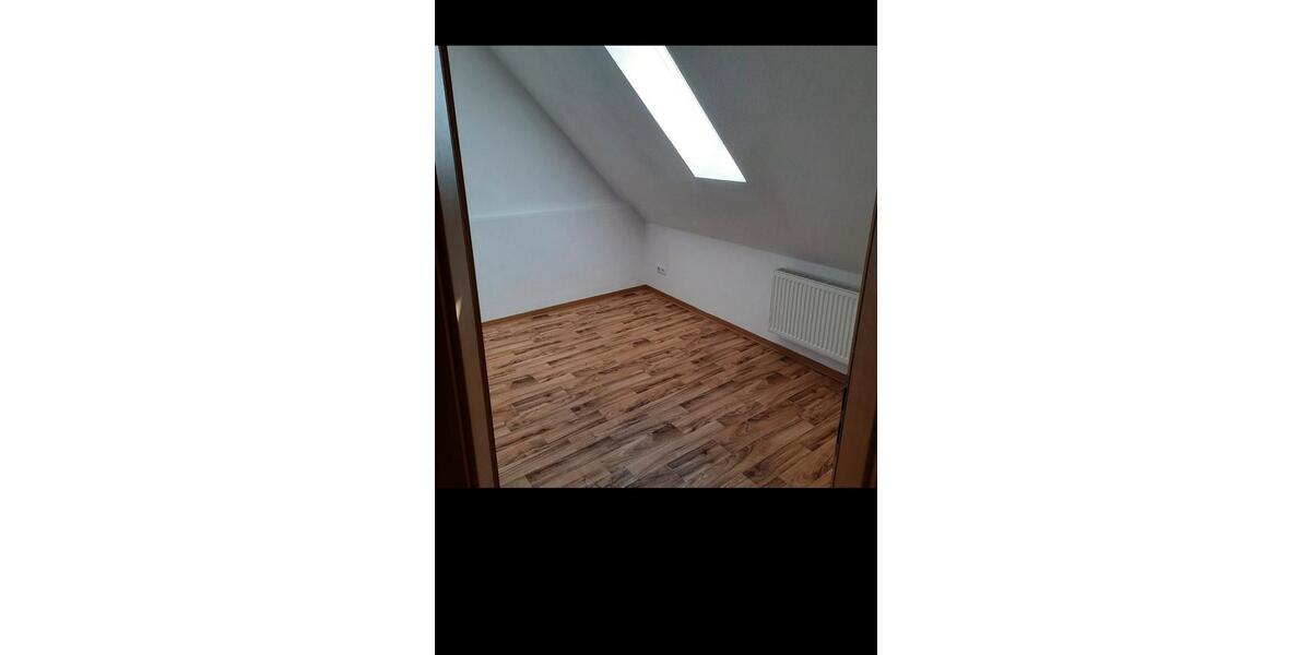 Dachgeschoßwohnung Wasungen - 3 Zimmer, 56 m&sup2;, 365&euro; | Angebot:26588696