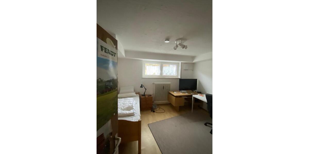 Wohnen auf Zeit Weidenbach - 4 Zimmer, 60 m&sup2;, 235&euro; | Angebot:26365944