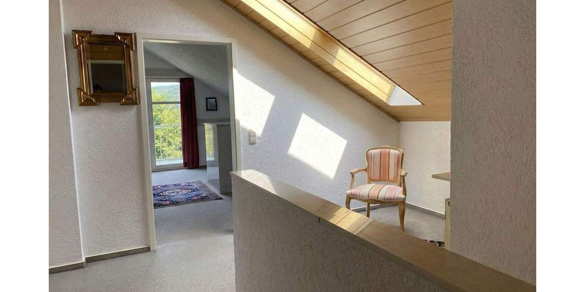 Einfamilienhaus Höringen - 6 Zimmer, 265 m&sup2;, 1.800&euro; | Angebot:25846214