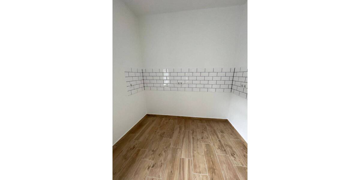 Etagenwohnung Nossen - 5 Zimmer, 93 m&sup2;, 595&euro; | Angebot:26489400